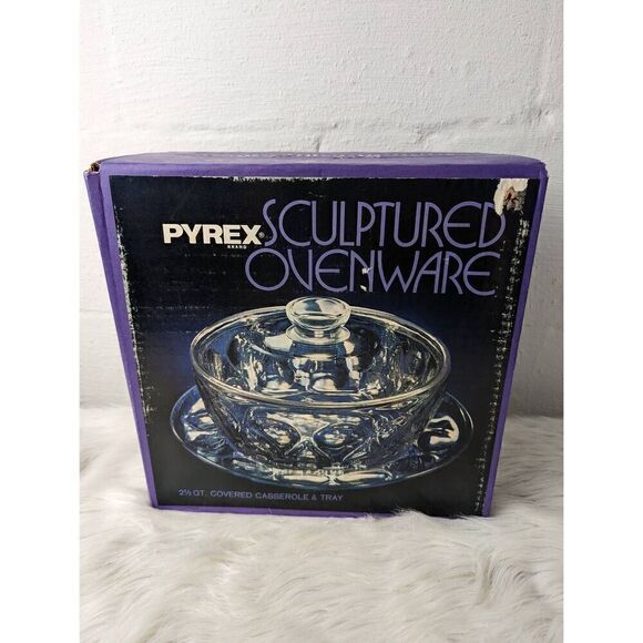 Pyrex Sculptured Ovenware Casserole Dish, Lid‎ & Tray Ni Opened Box #885 Vtg - Picture 1 of 6